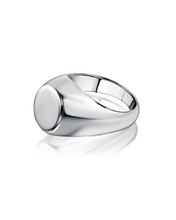 Load image into Gallery viewer, Signet Ring in Sterling Silver

